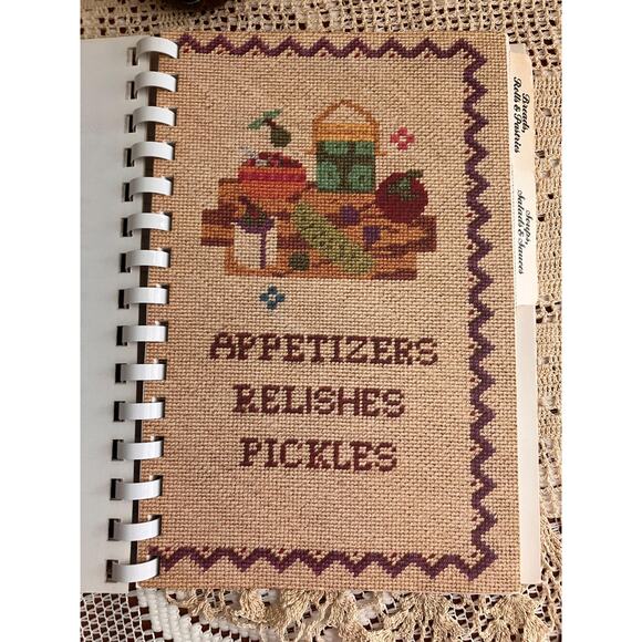 1977 From Our Hearts to Yours Cookbook American Association Critical Care Nurses - Picture 4 of 5